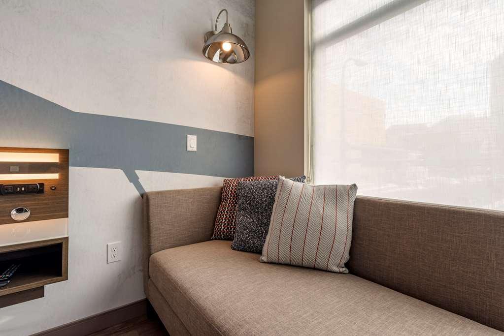 Cambria Hotel Minneapolis Downtown Room photo